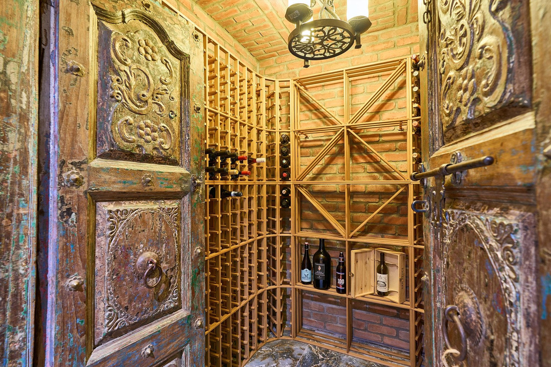 Cave à vin — 726 Chardonnerets