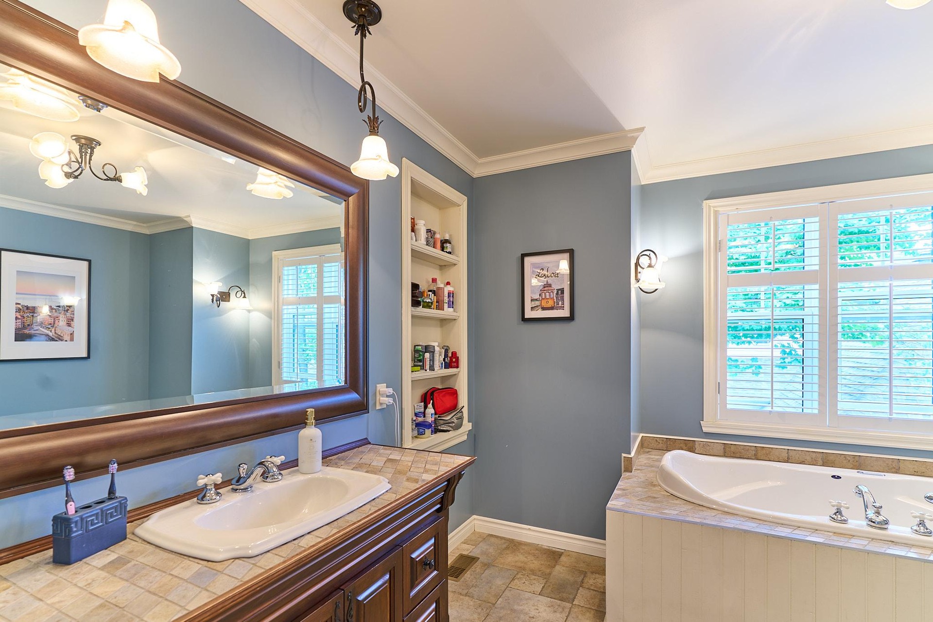Salle de bain de la suite — 726 Chardonnerets